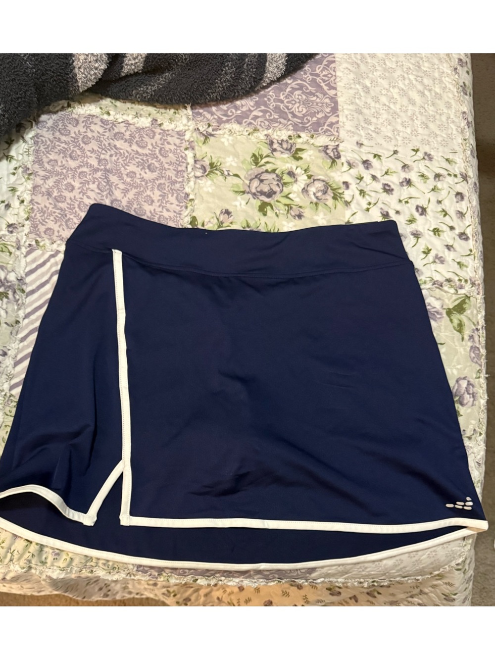 NWT BCG Navy Athletic tennis Skort mid-rise, size L